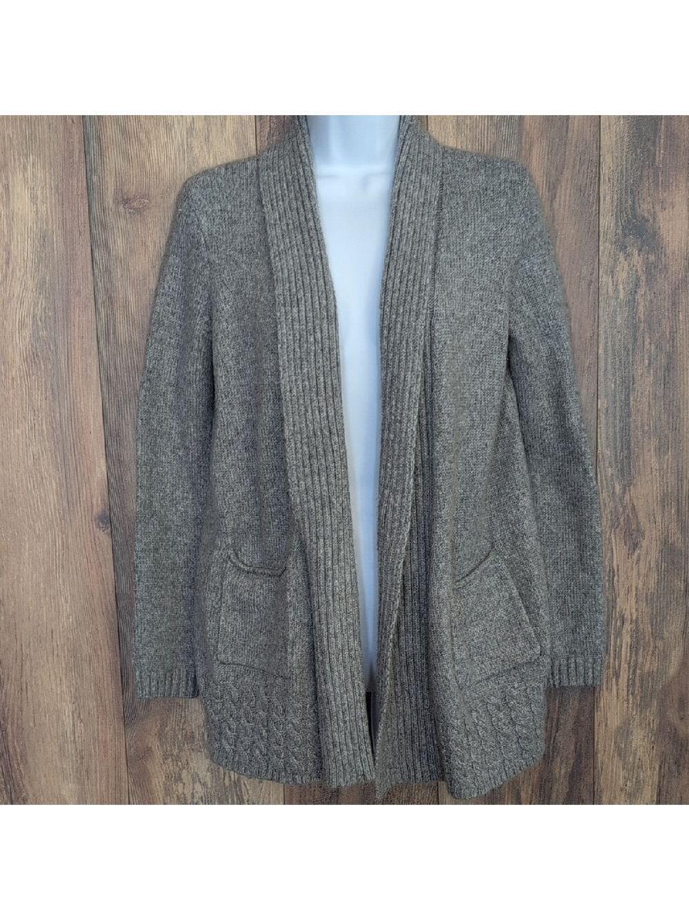 Sonoma Women's Gray Fuzzy Cardigan Sweater S R106